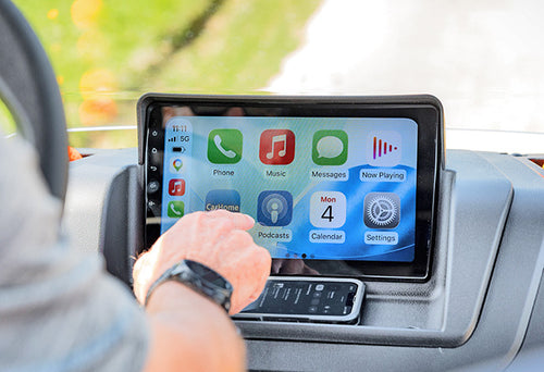 Apple CarPlay / Android Auto
