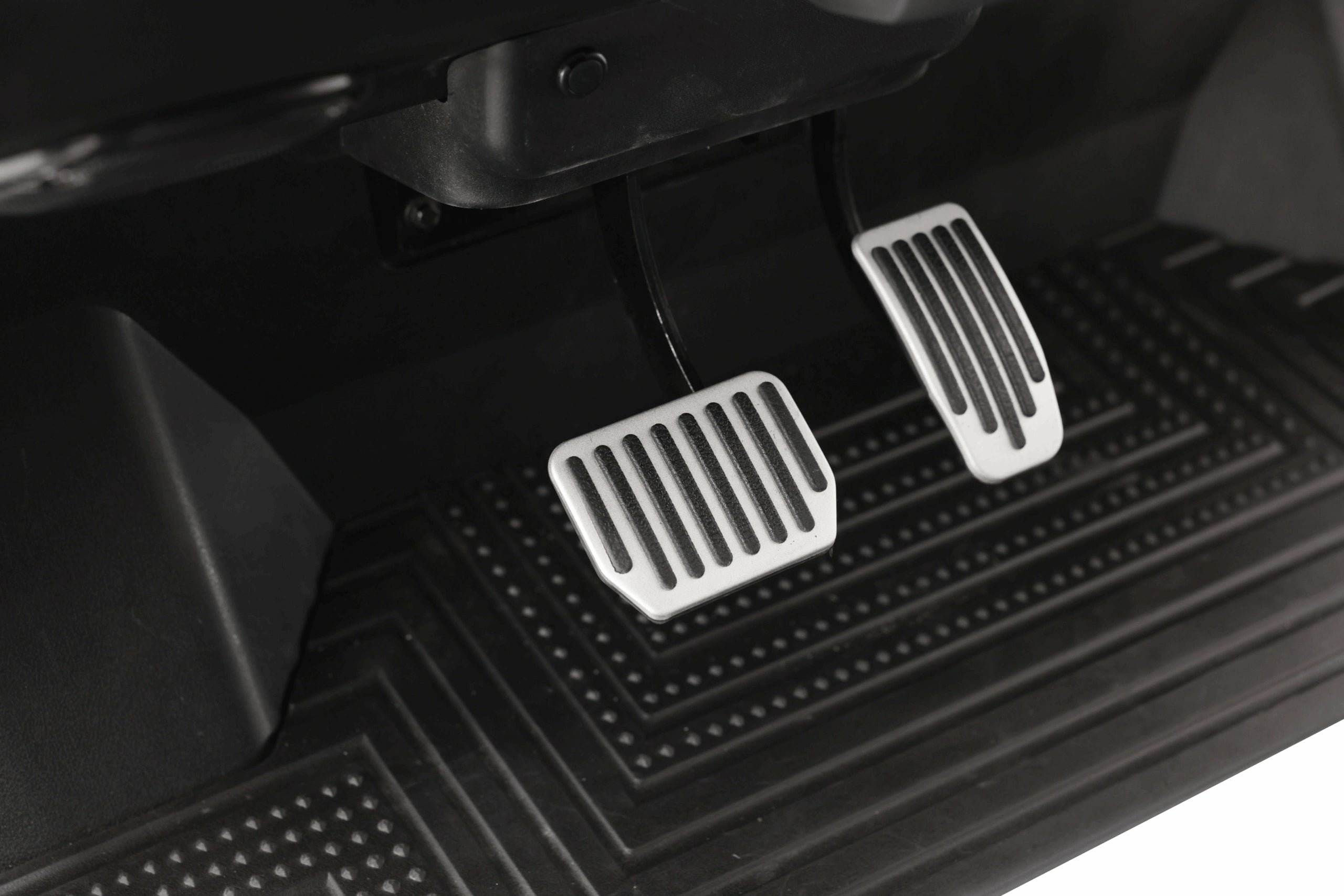 Four-Wheel Hydraulic Disc Brakes