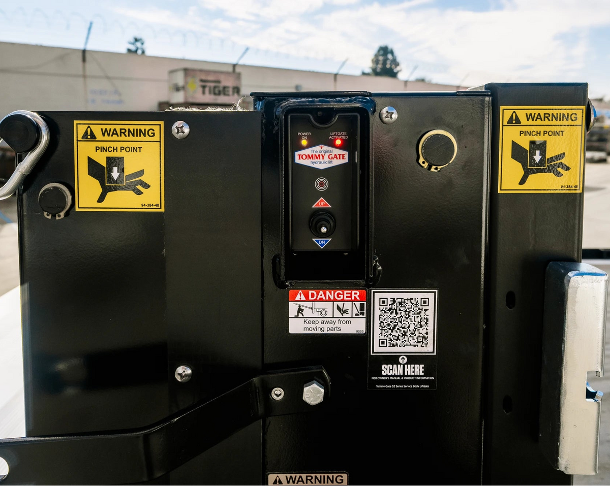 Taylor-Dunn Bigfoot XL Industrial Liftgate Truck