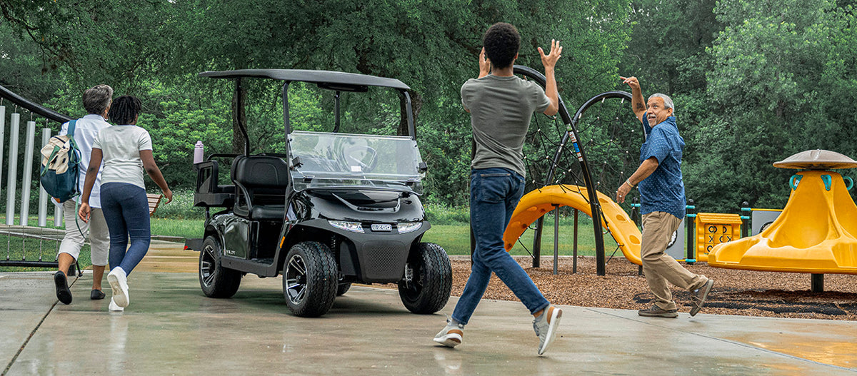 E-Z-GO Valor detail