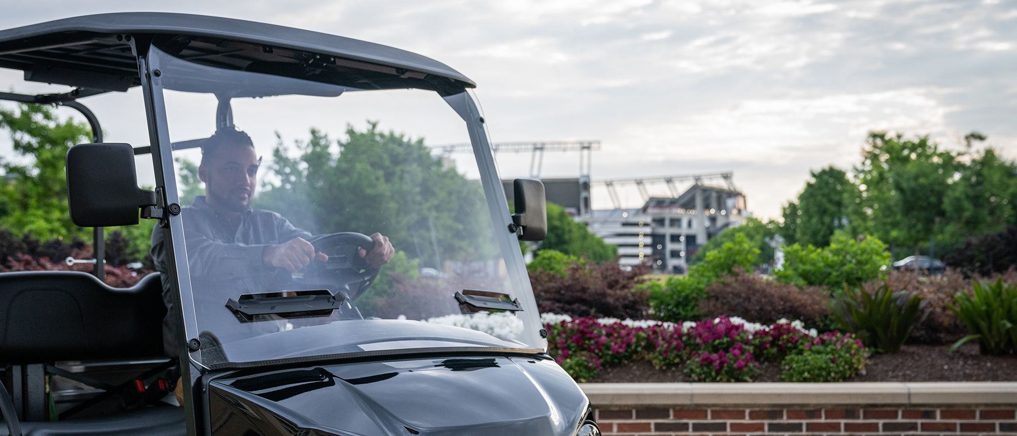 Cushman Hauler PRO LSV DOT-approved aero windshield with adjustable vents