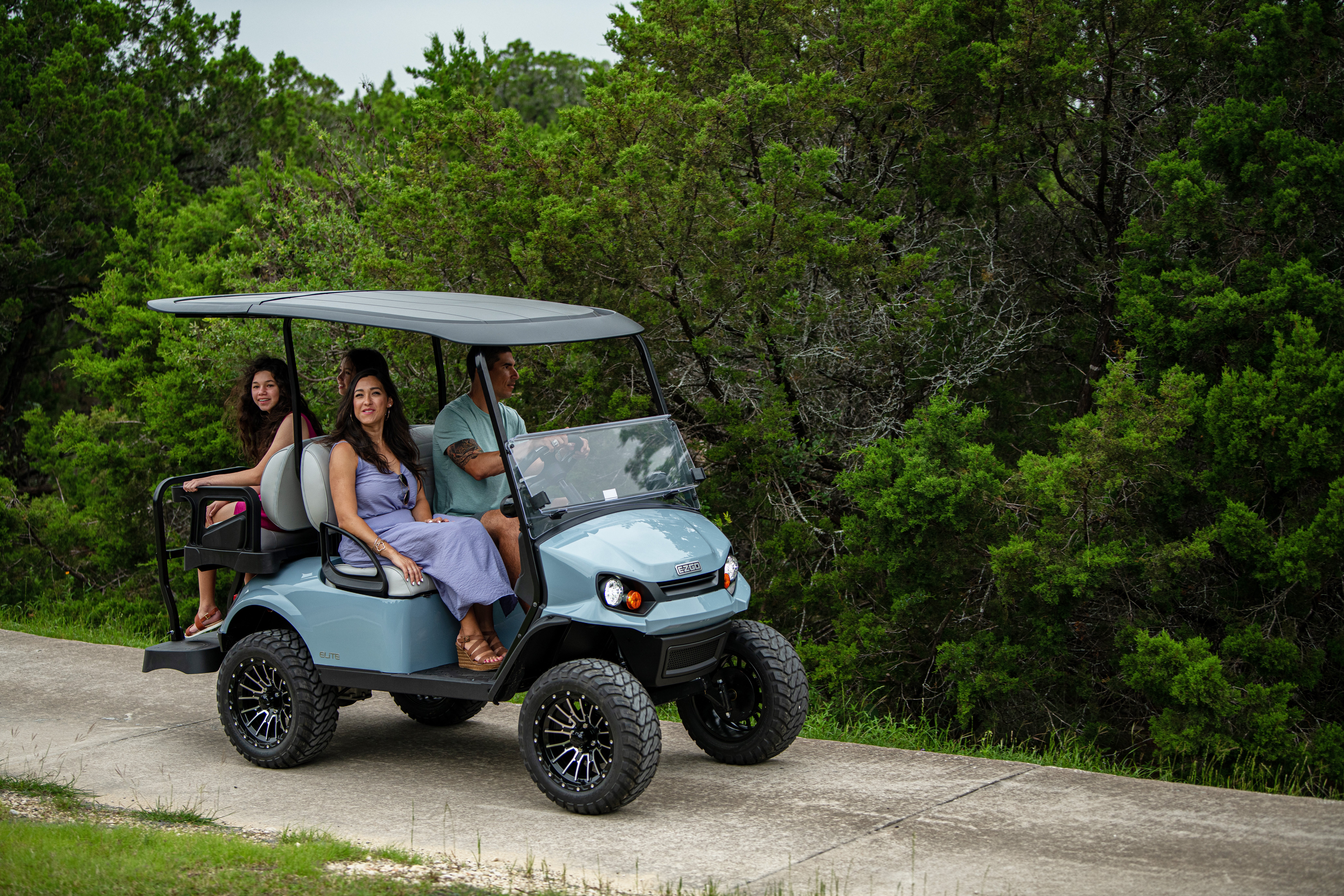 Modular canopy on the MY2024 E-Z-GO Express S4